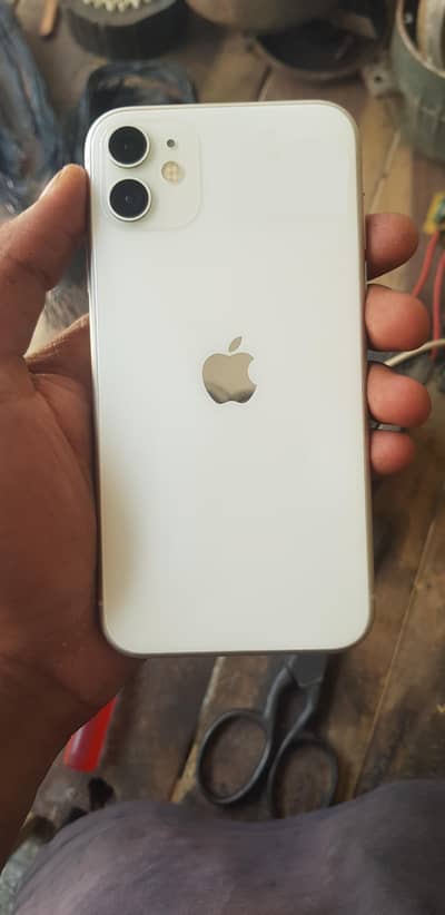 iphone 11  64gb all okay 10/9.5