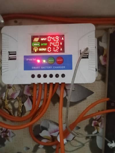 Pwm battery charge contorolar 25 ampre
