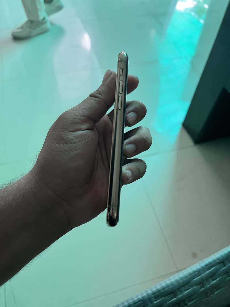 iPhone 11 pro 3