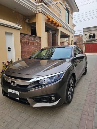 Honda Civic Oriel 1.8 i-VTEC CVT