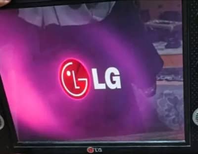 LG LCD good condition