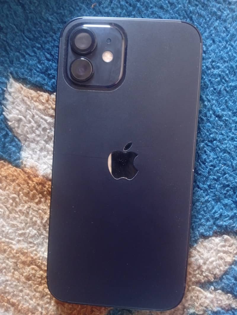 Apple iPhone 12 1