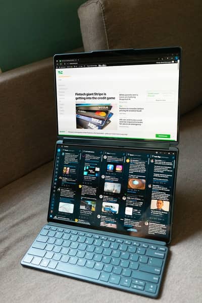 Lenovo Yoga Book 9