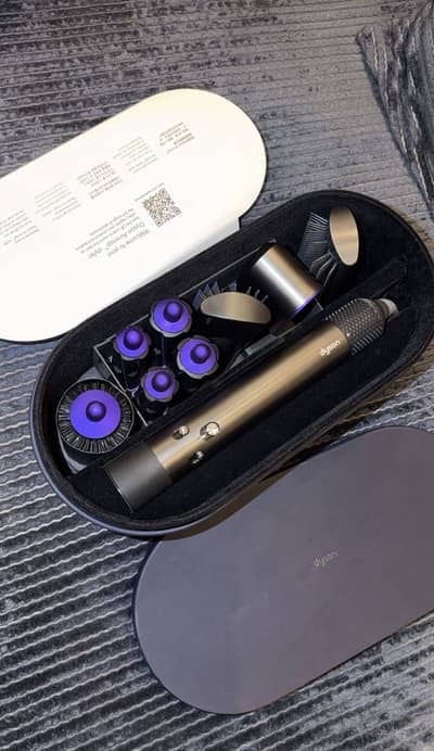 Dyson airwrap