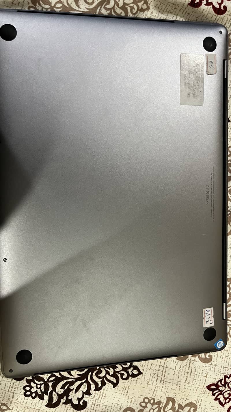 MAC BOOK PRO 3