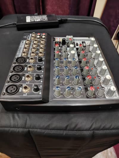 Behringer XENYX  1202FX