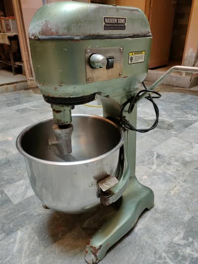 Fast food/Restaurant kitchen items Pizza oven, Fryer, Hood for Sale