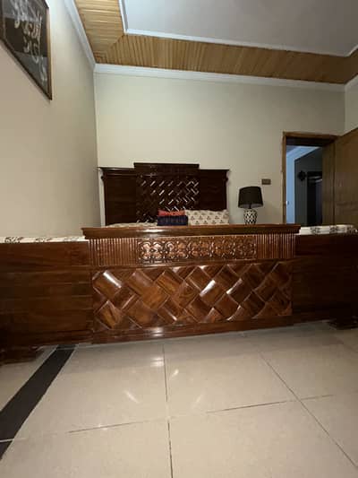 WOODEN KING SIZE BED | wood bed for sale used 10/10condition|