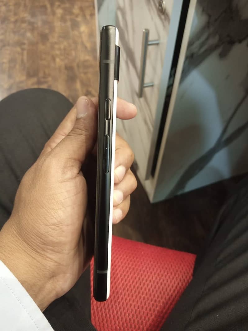 Google Pixel 6a 4