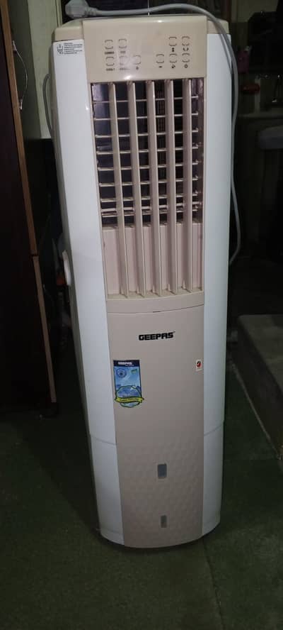 GEEPAS PORTABLE AC WITH COOLER