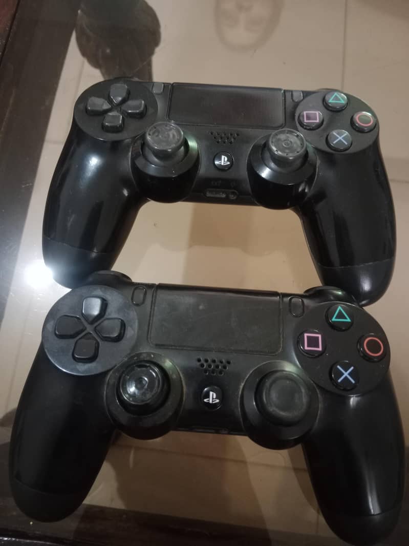 ps4 original controllers 0