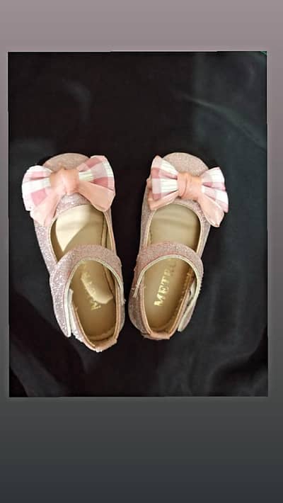 baby pink color shoes