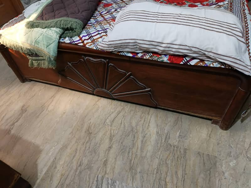bed and dressing table 2