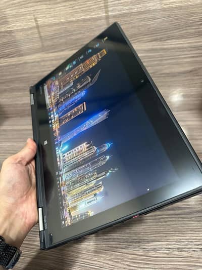 Lenovo Yoga X260 2 in 1 touch screen slime power full