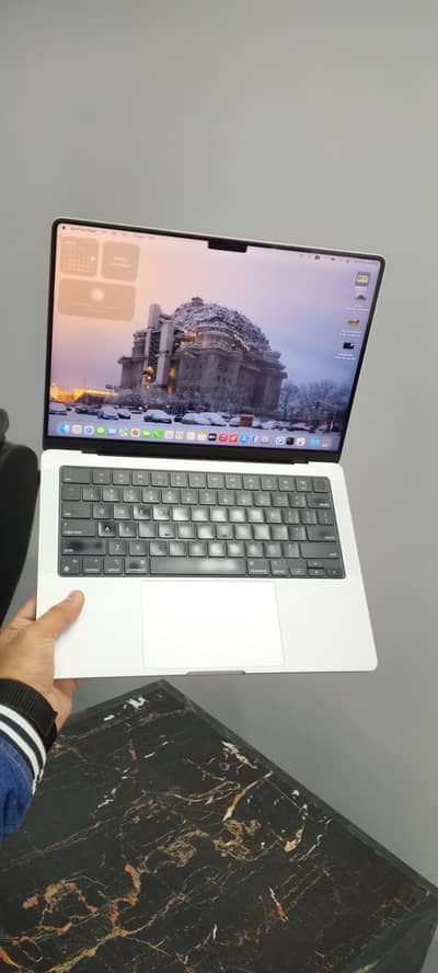 Macbook M1 Pro 14'' (2021)
