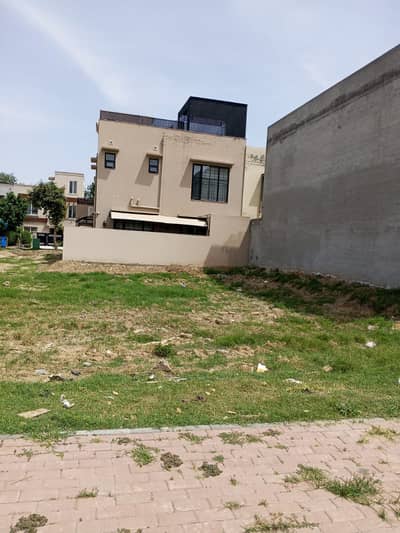 10 MARLA PLOT FOR SALE IN OVERSEAS B BLOCK BAHRIA TOWN LAHORE.