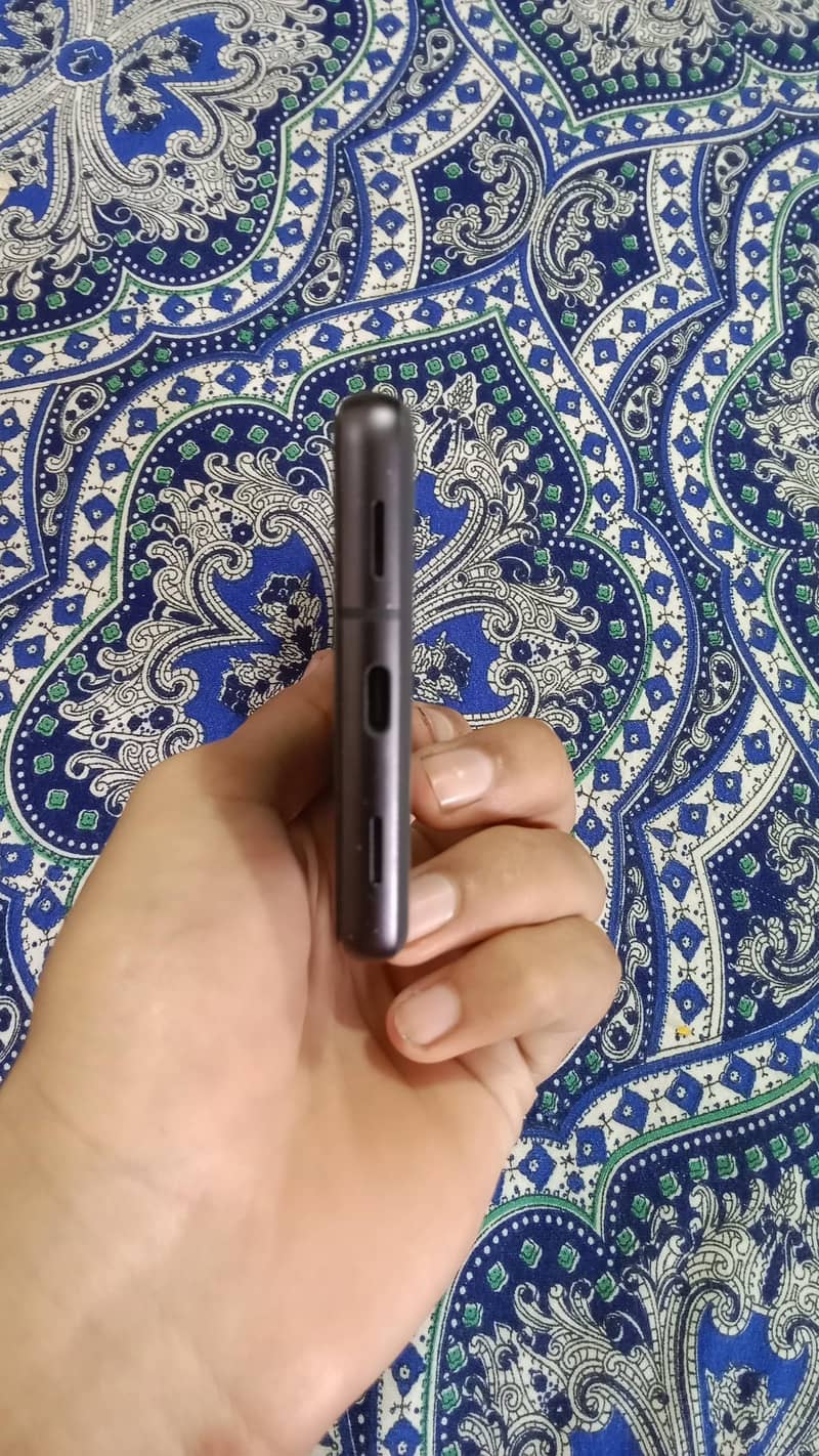 google pixel 7a 3