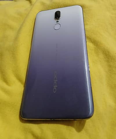 oppo f 11 4/64 urgent sell