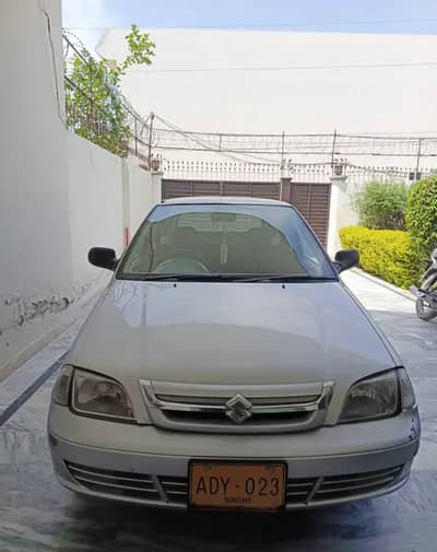 2002 Model cultus family use car