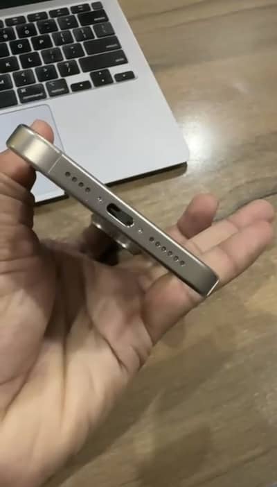 15 pro max 256gb (non-pta)