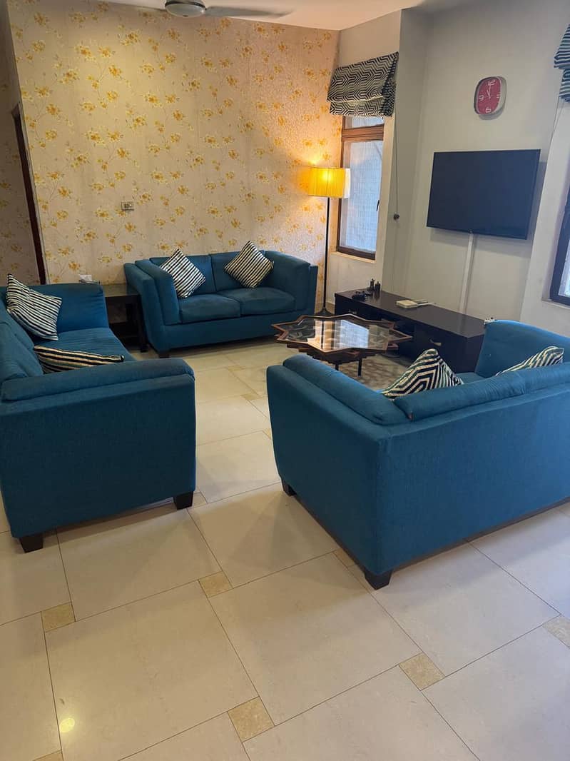 solid wooden sofas 0