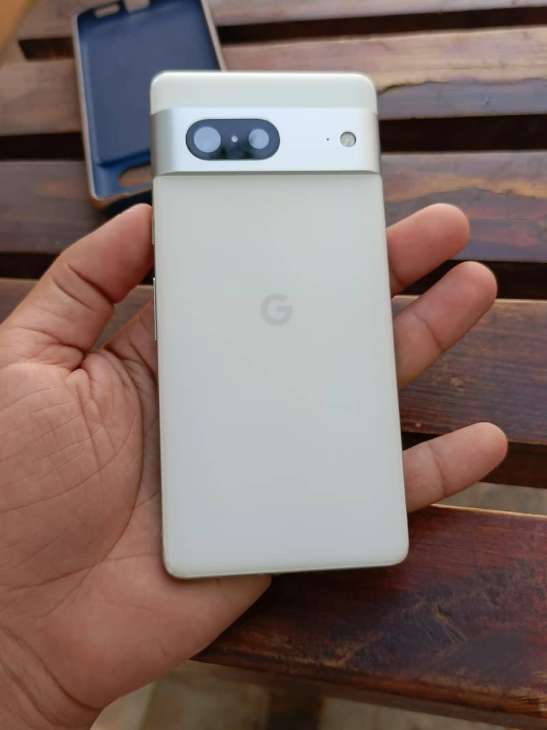 Google Pixel 7 9