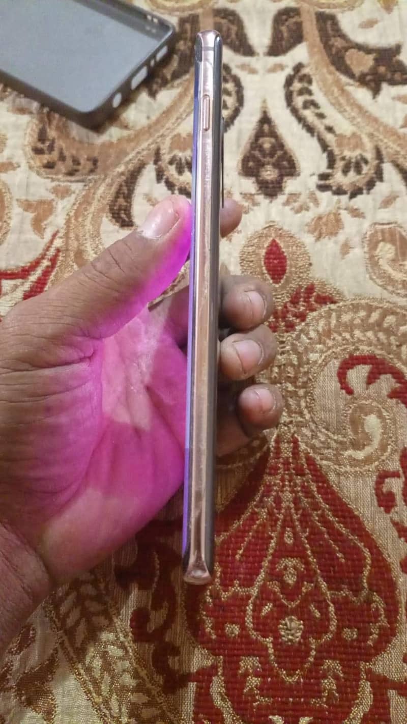S 10 plus 4