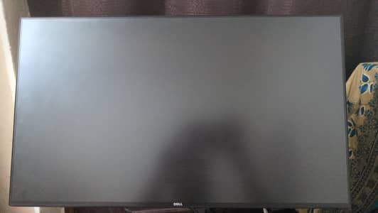 Dell P2417H 24” Full HD IPS Monitor – Ultra Slim 4-Sided Bezel Design