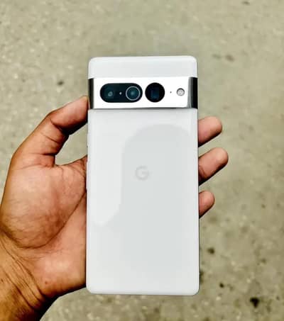Google pixel 7 Pro brand new 12/128 GB