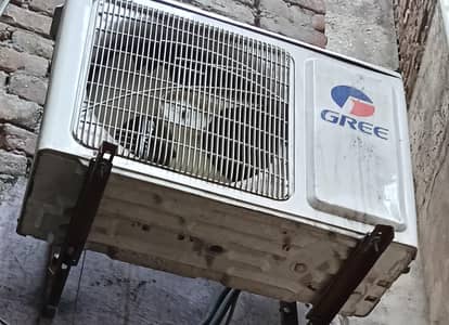 Non inverter AC Green 1.5 ton urgent sale