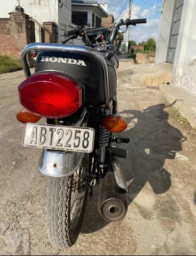 o307nine561903  Honda 125 ush condition 1st owner just like a band new