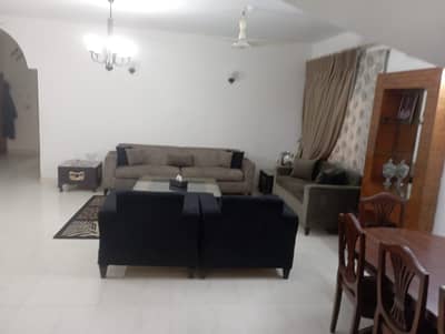 Get A Prime Location 500 Square Yards House For sale In DHA Phase 7