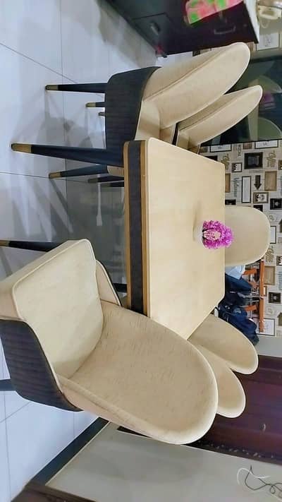 dinning table for sale