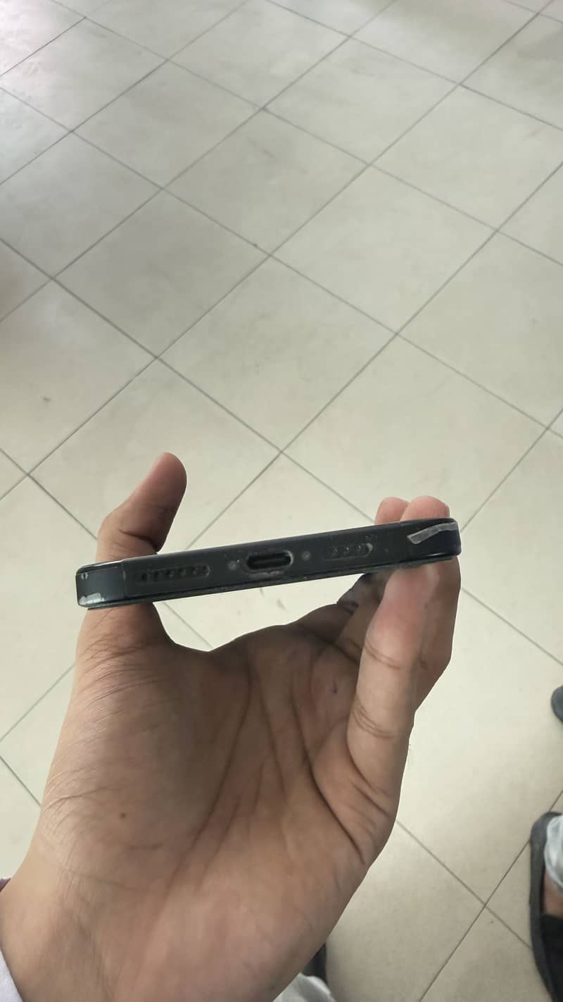 iPhone 16 plus jv 5