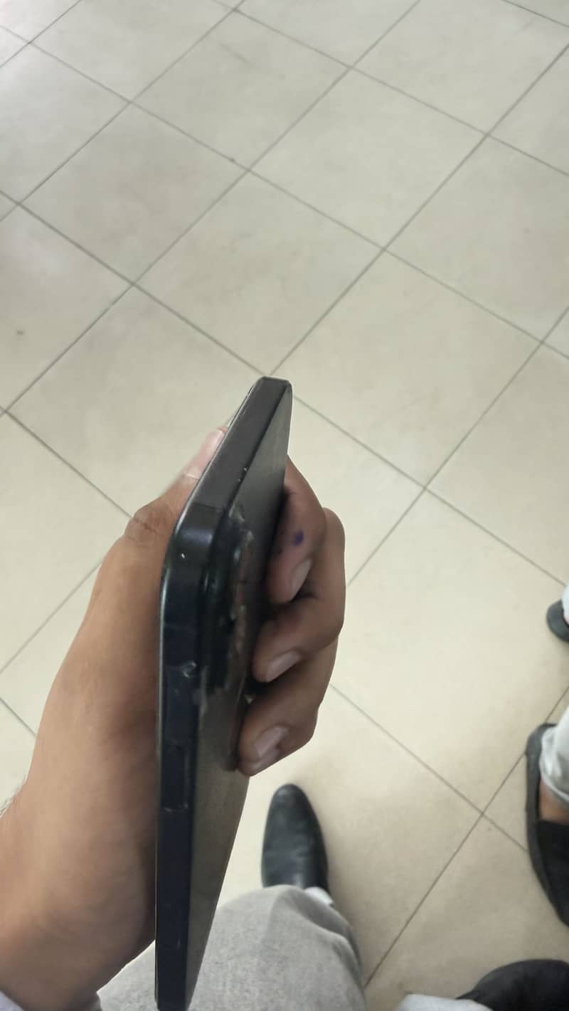 iPhone 16 plus jv 6