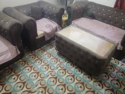4 seater sofa set neat and clean condition