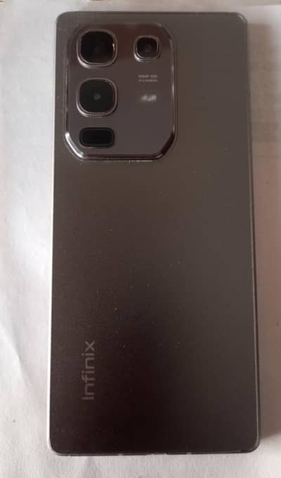10/10 Condition , In Warranty till August 2026