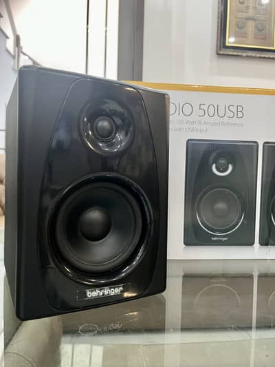 Behringer 50USB – 150W 5″ USB Studio Monitor Speakers