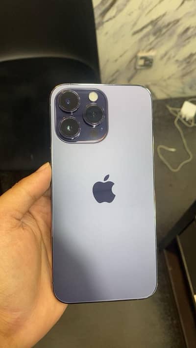 I phon 14 PRO MAX JV