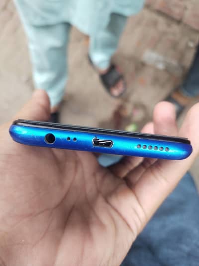 4/64 realme 5