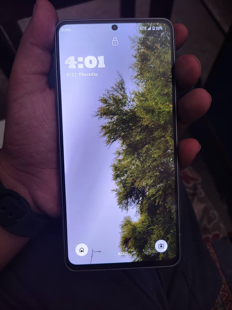 Sharp Aquos R7 1