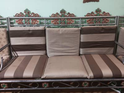 5 seater sofa set urgently sell
