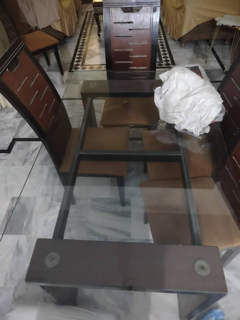 dining table with chairs 4