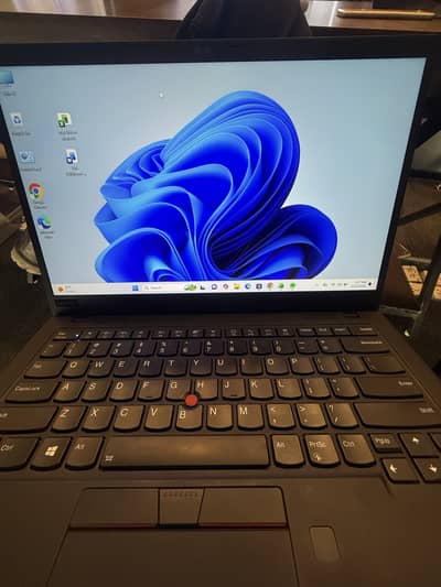 Lenovo 1x carbon core i5 10 gen 16/256