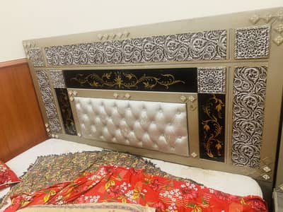 Bed, Dressing table,