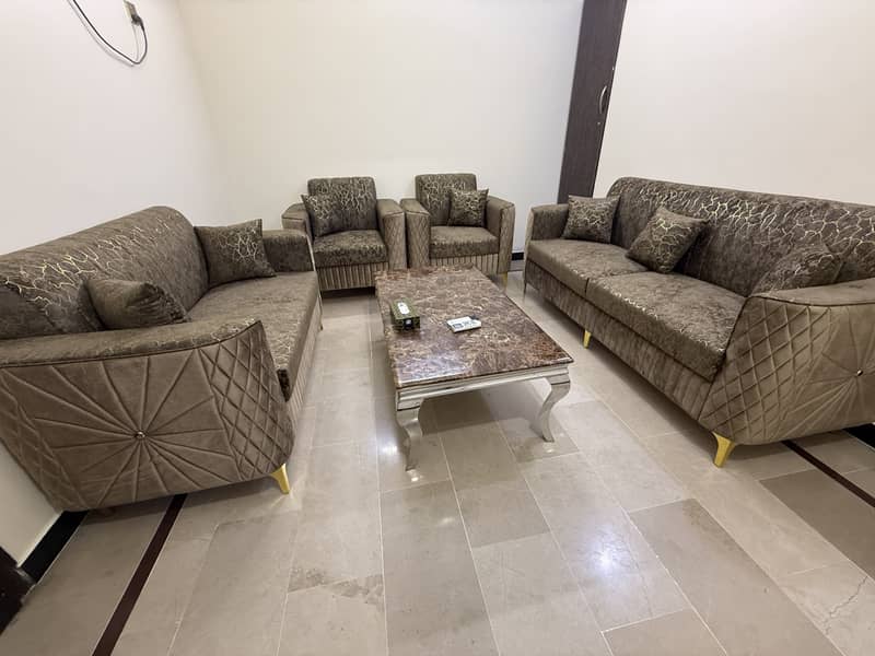 Sofa set 0
