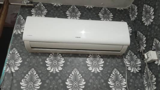 I zone air conditioner