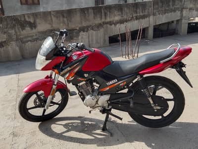 YAMAHA 125