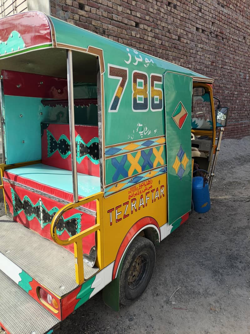 CNG rickshaw 0