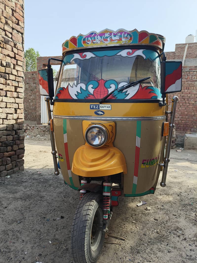 CNG rickshaw 2